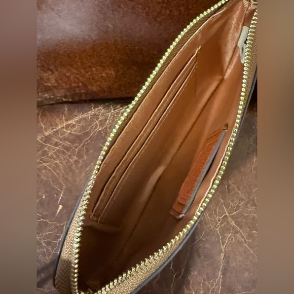 Coach x Peanuts Snoopy and Woodstock Brown Wristlet - Picture 8 of 9